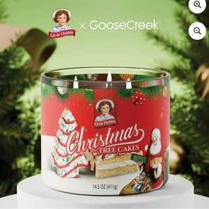 GooseCreek Little Debbie Christmas Tree Cakes Candle
